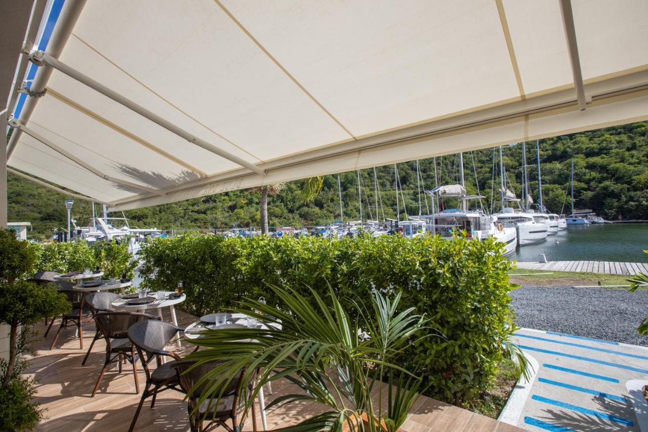 Blue Sail Hotel Anse Marcel Exterior photo